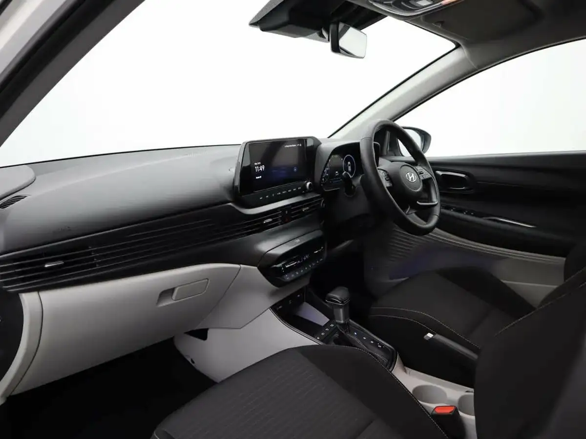 2023-hyundai-i20-10-t-gdi-ultimate-48-volt-hybrid-dct-big-12