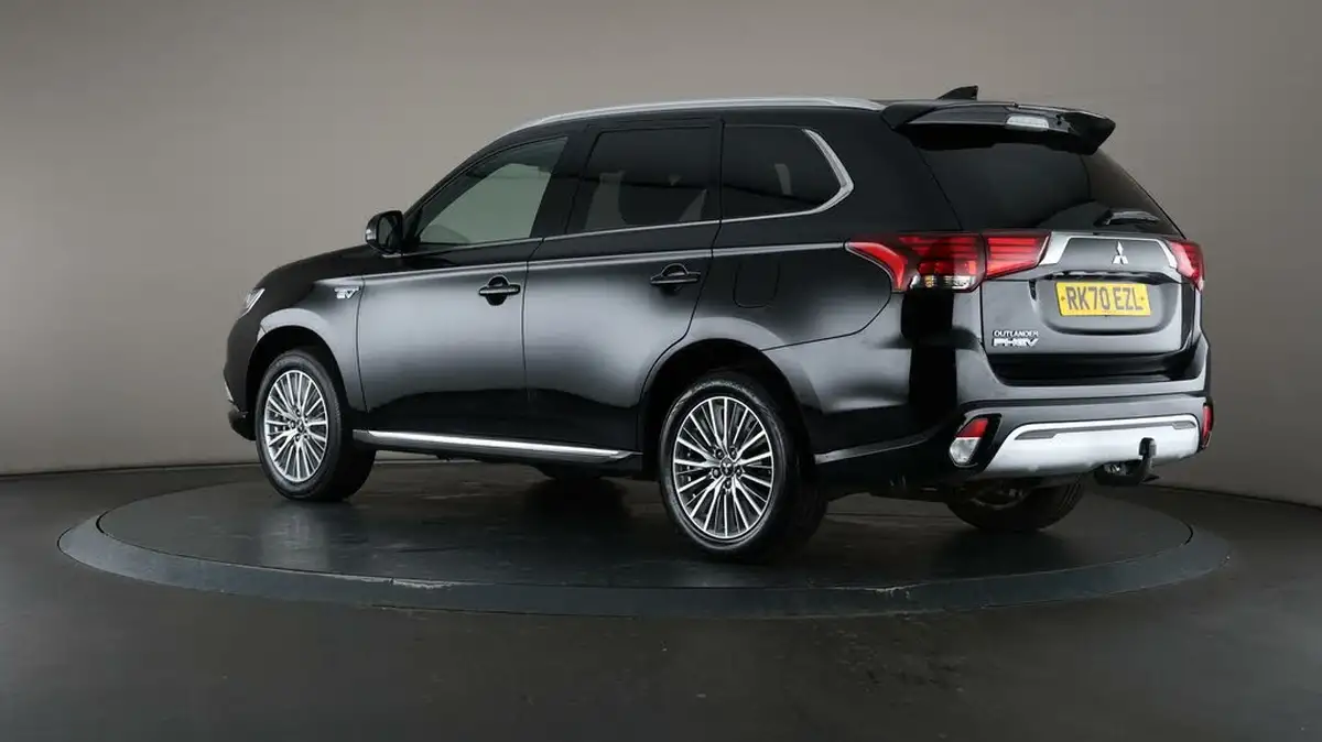 2020-mitsubishi-outlander-24-exceed-phev-big-73