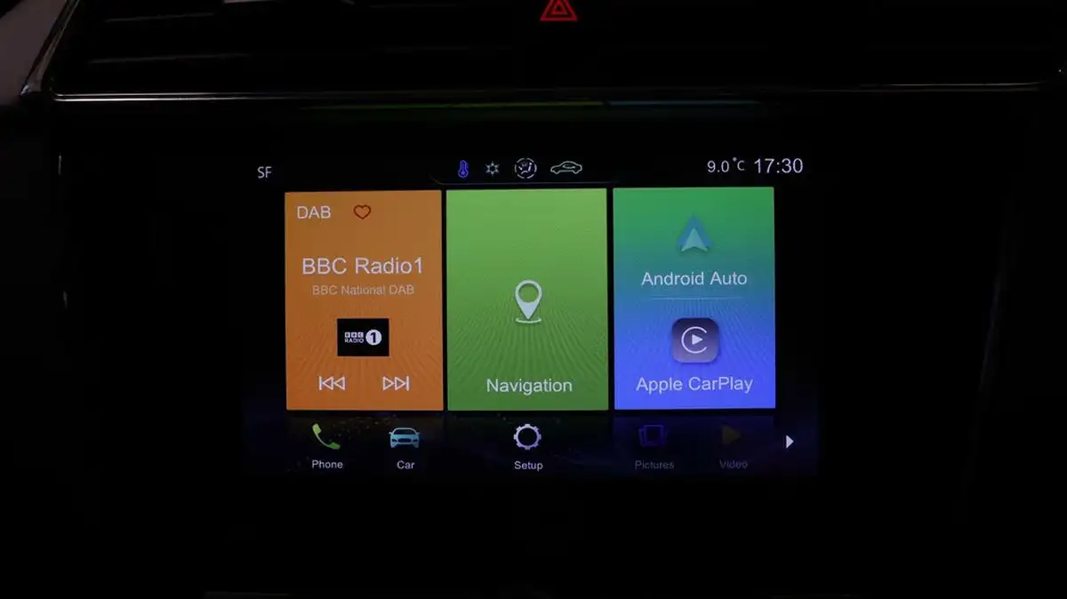 2021-mg-zs-suv-e-exclusive-ev-big-10