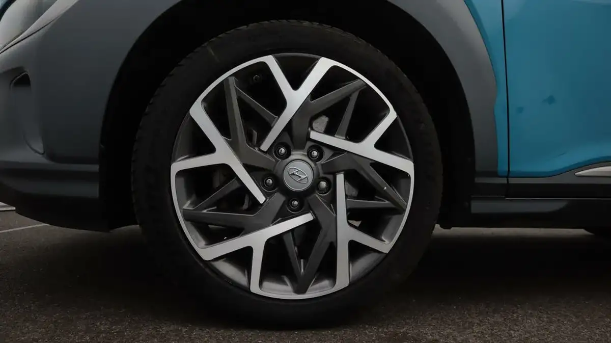 2022-hyundai-kona-16-gdi-premium-big-18