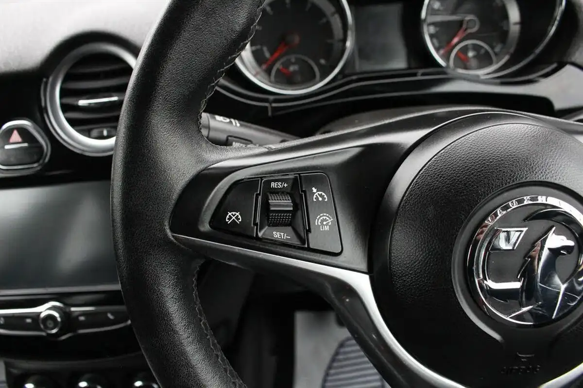 2016-vauxhall-adam-12i-vvt-16v-unlimited-big-27