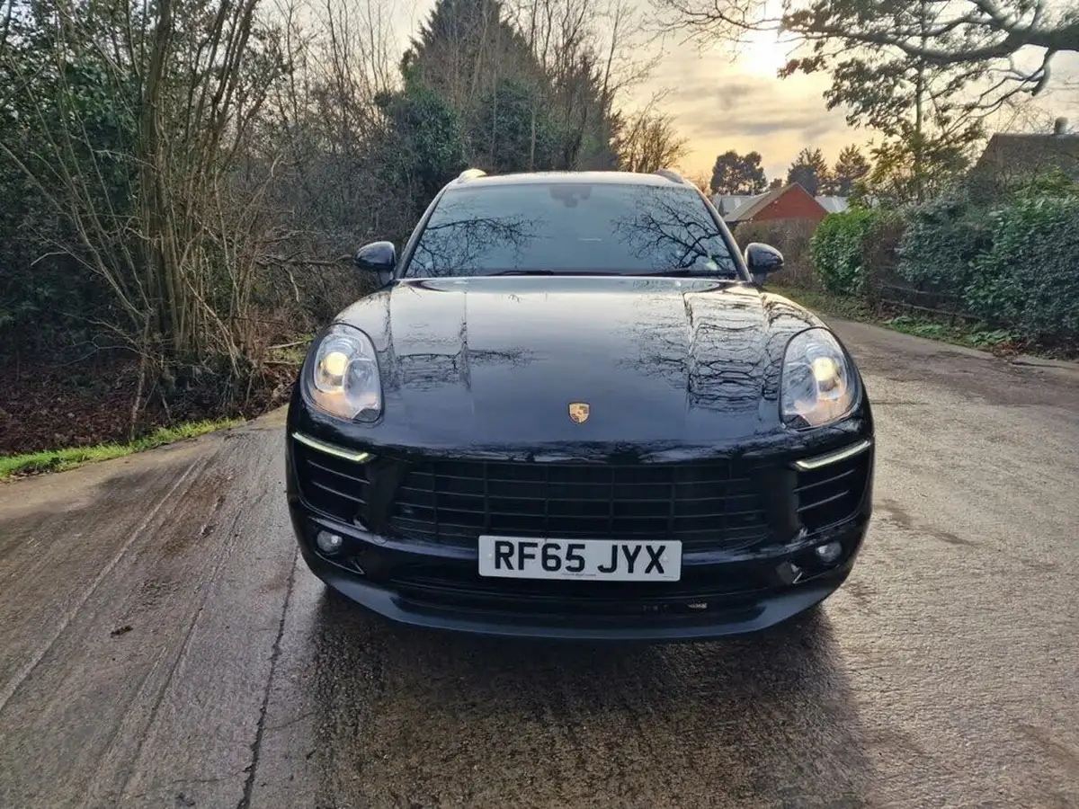 2015-porsche-macan-20-big-4