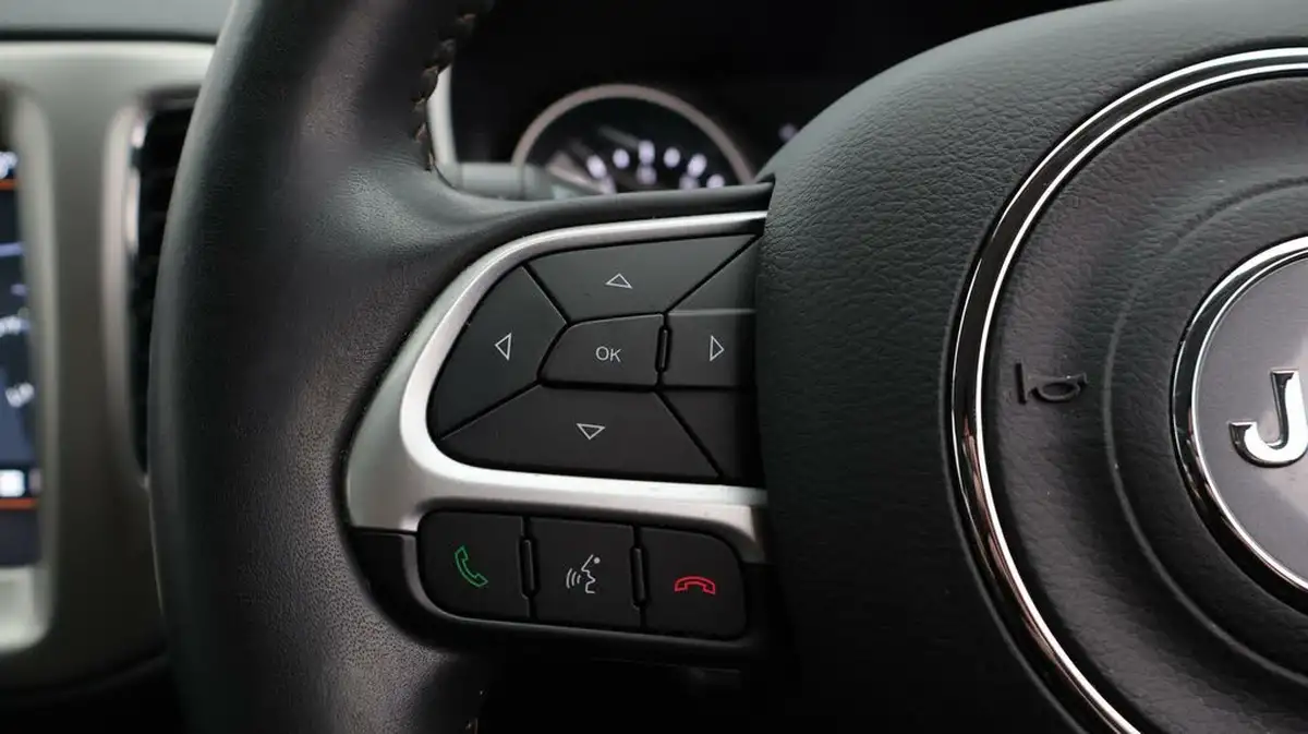 2021-jeep-compass-14-multiair-ii-longitude-138bhp-big-24