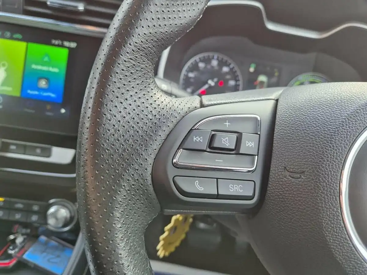 2021-mg-zs-suv-e-excite-ev-big-33