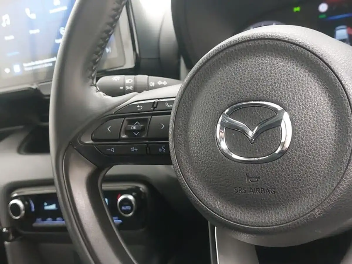 2024-mazda-mazda2-15-exclusive-line-big-10