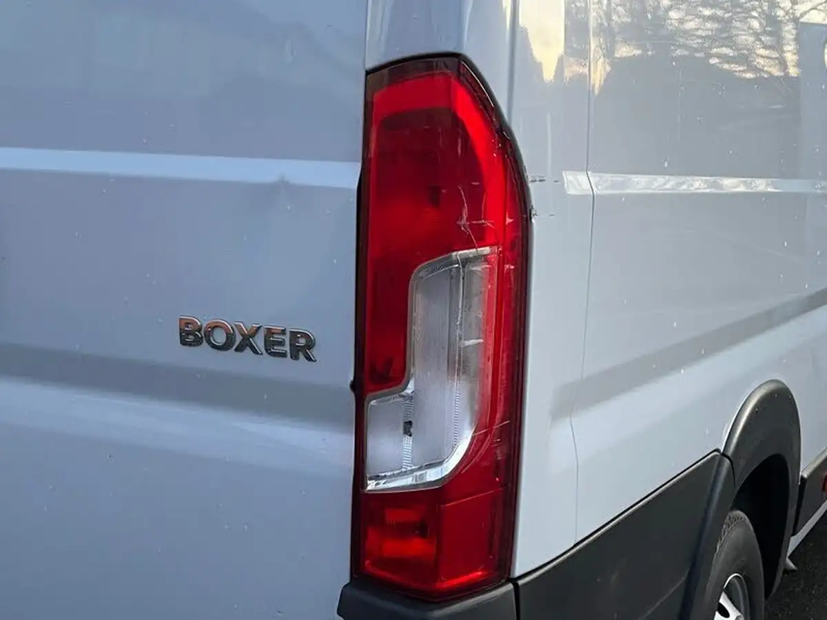 2021-peugeot-boxer-22-bluehdi-professional-435-l4-h2-140bhpeu6dt-big-20
