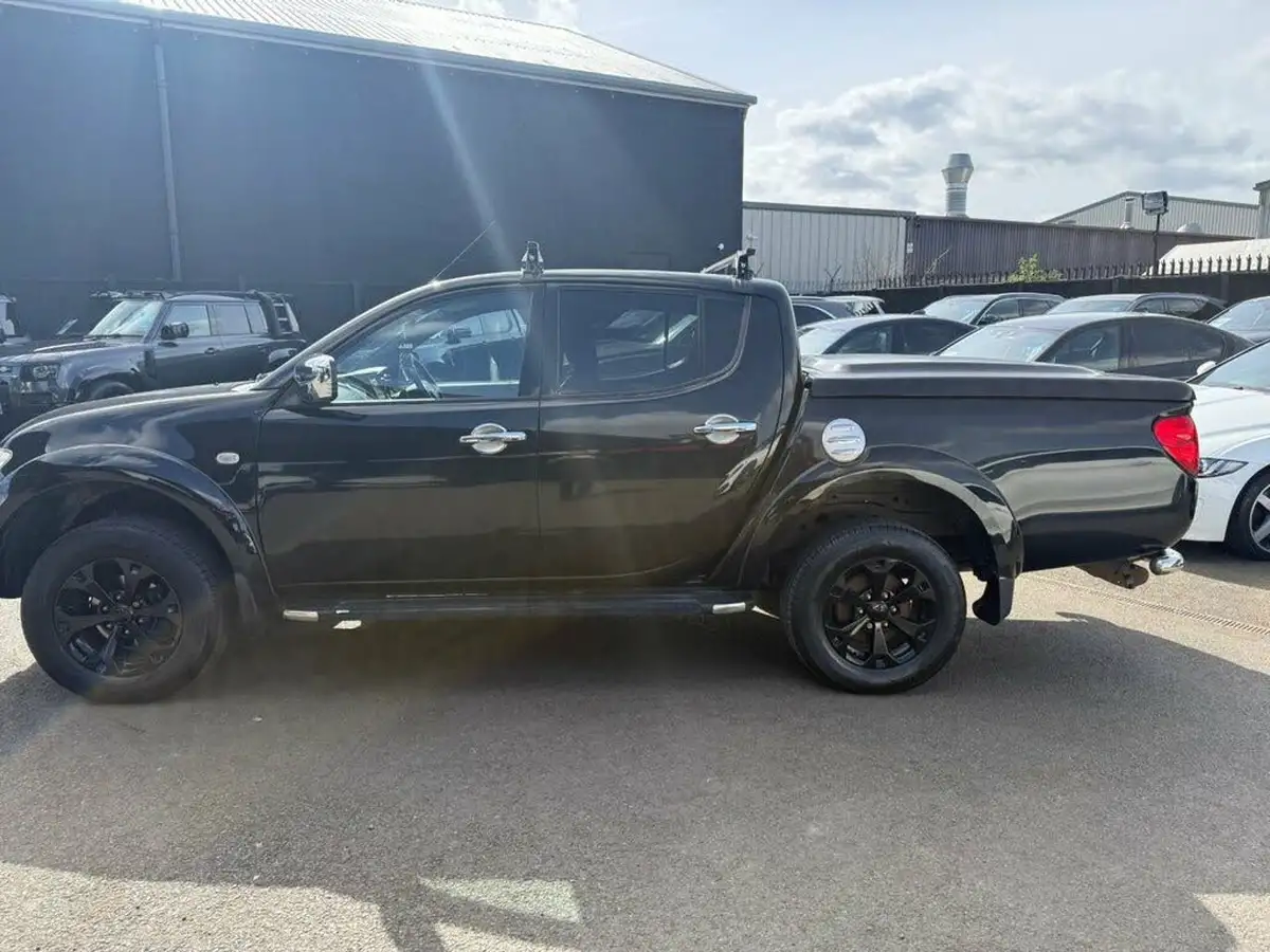 2012-mitsubishi-l200-25td-barbarian-eu-v-cab-auto-big-2