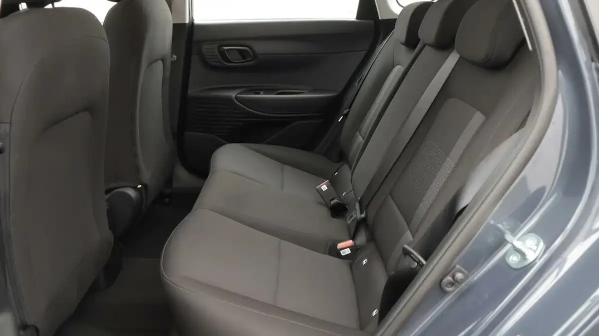 2024-hyundai-i20-10-t-gdi-advance-big-16