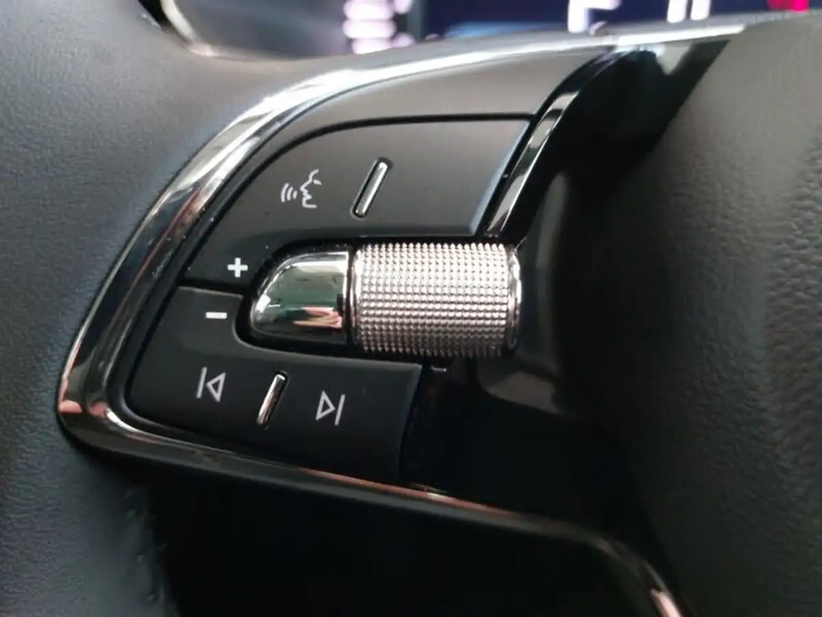 2023-skoda-superb-20-tsi-se-l-hatchback-big-12