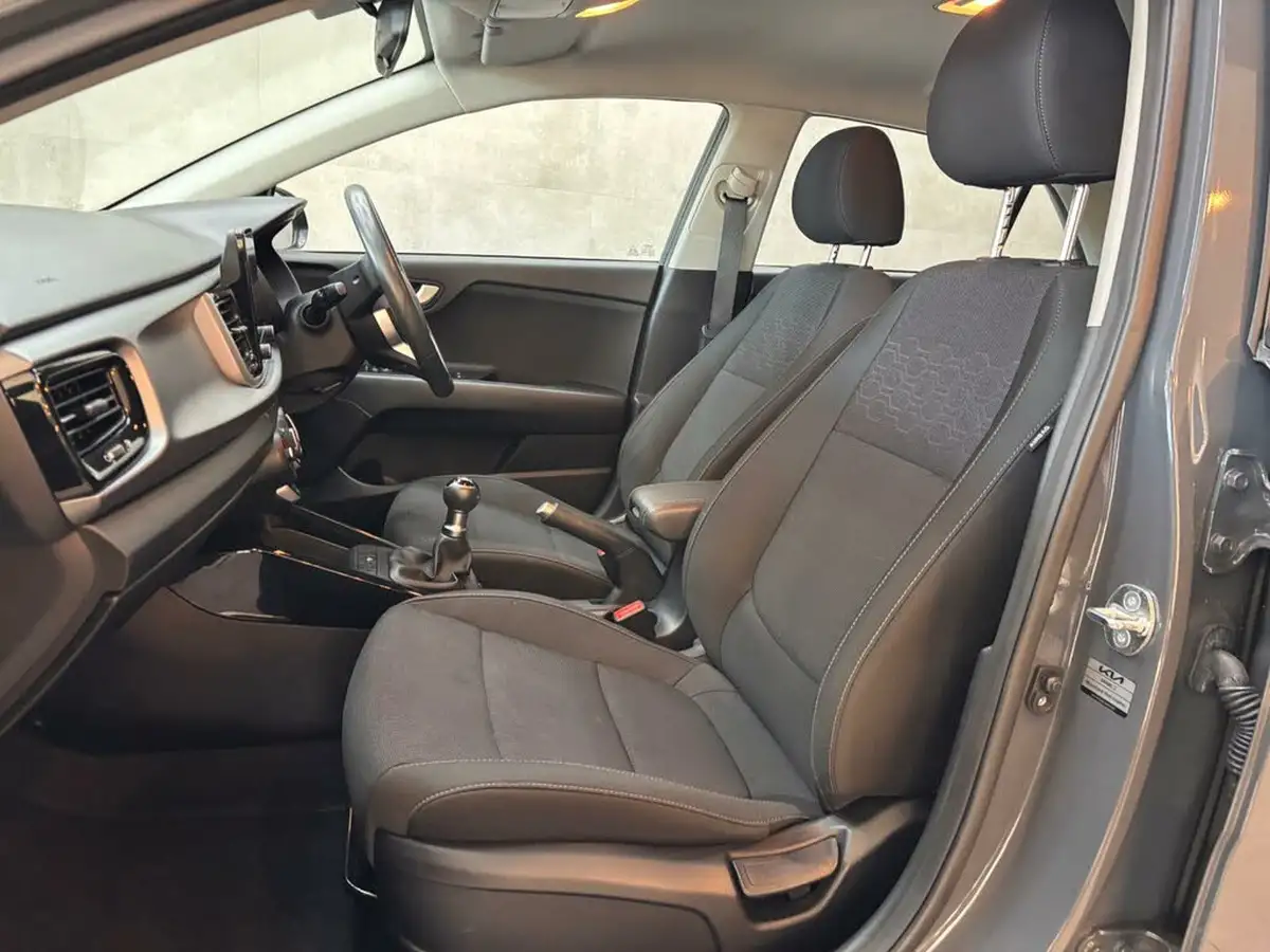 2023-kia-rio-12-dpi-2-big-36