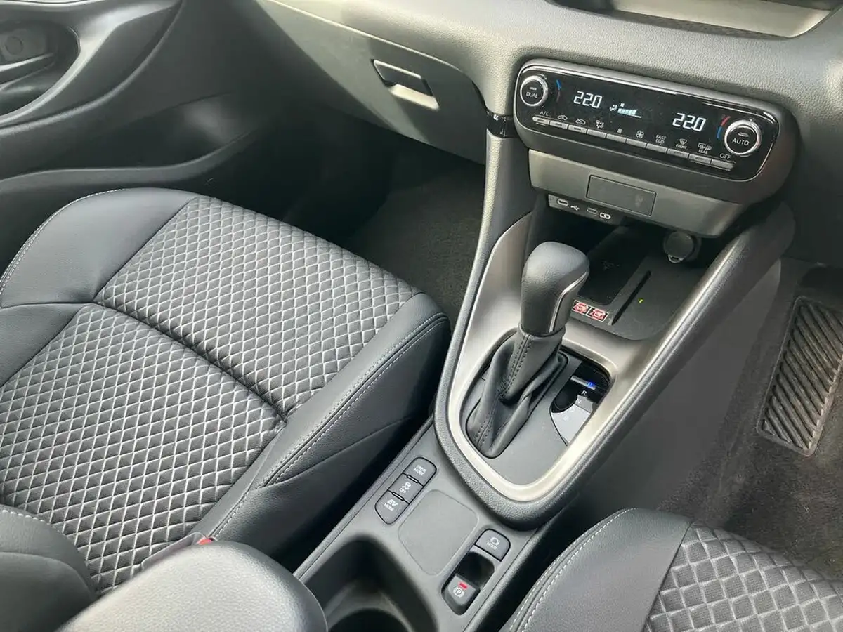 2024-mazda-mazda2-15-homura-big-19