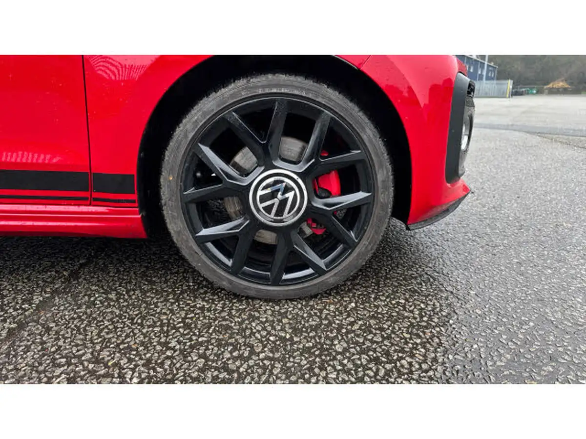 2021-volkswagen-up-10-gti-3d-big-31