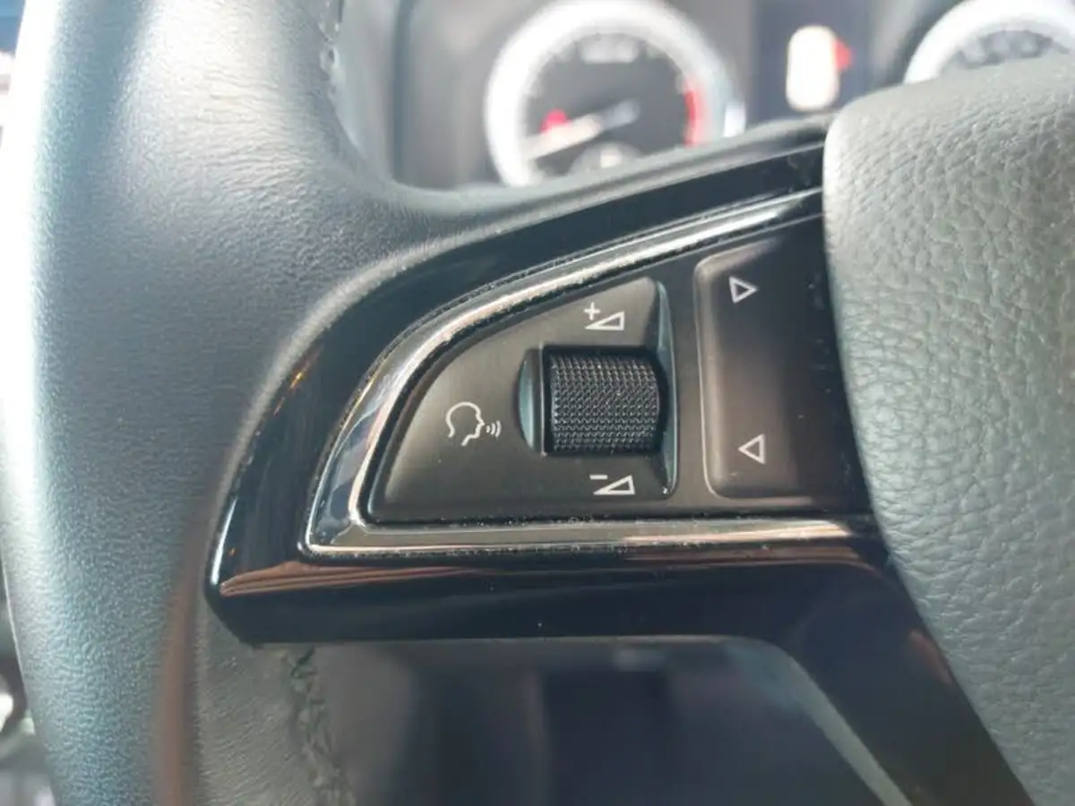 2019-skoda-karoq-15-tsi-se-l-dsg-big-9