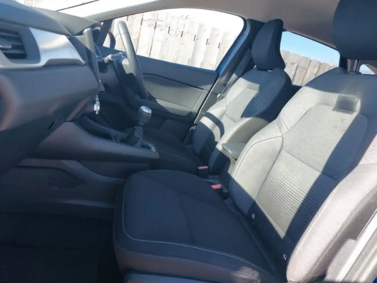2021-renault-captur-10-tce-iconic-90ps-big-4