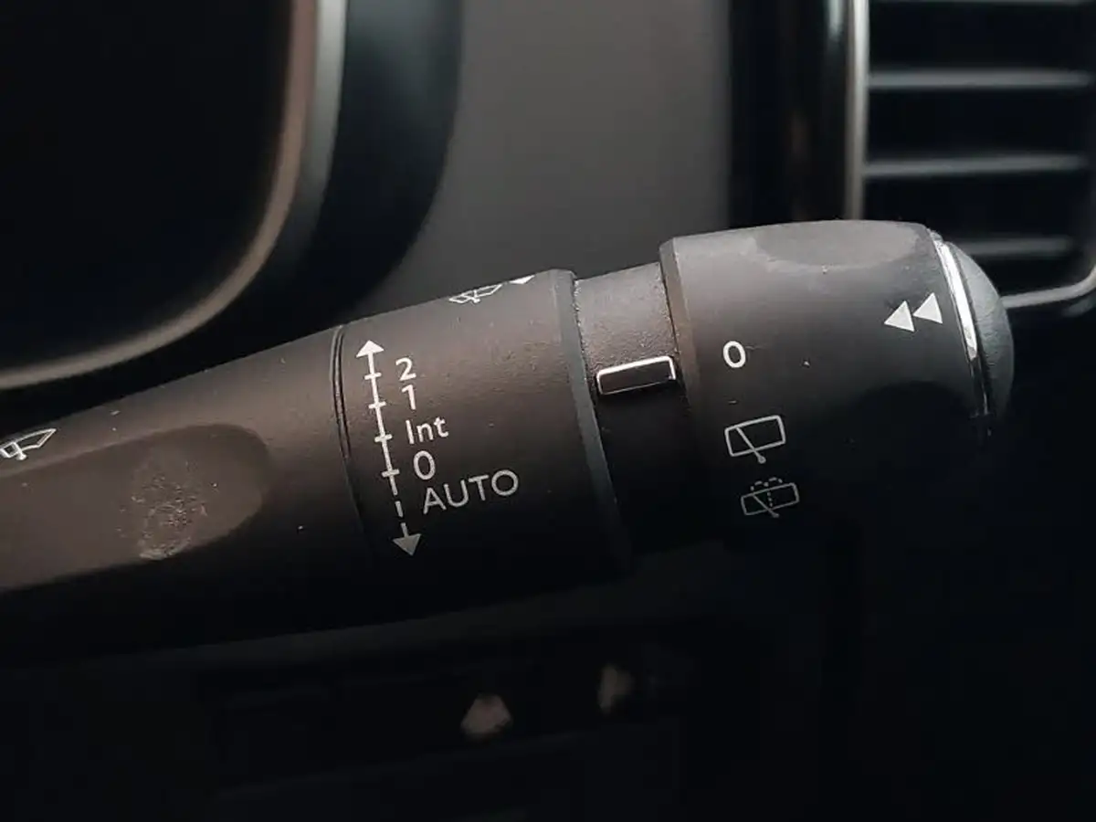 2021-citroen-c5-aircross-12-puretech-shine-big-18