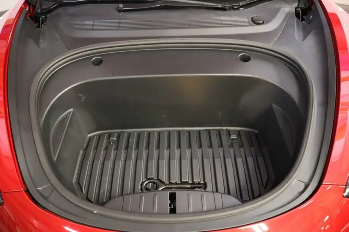 2021-tesla-model-3-e-long-range-awd-big-15