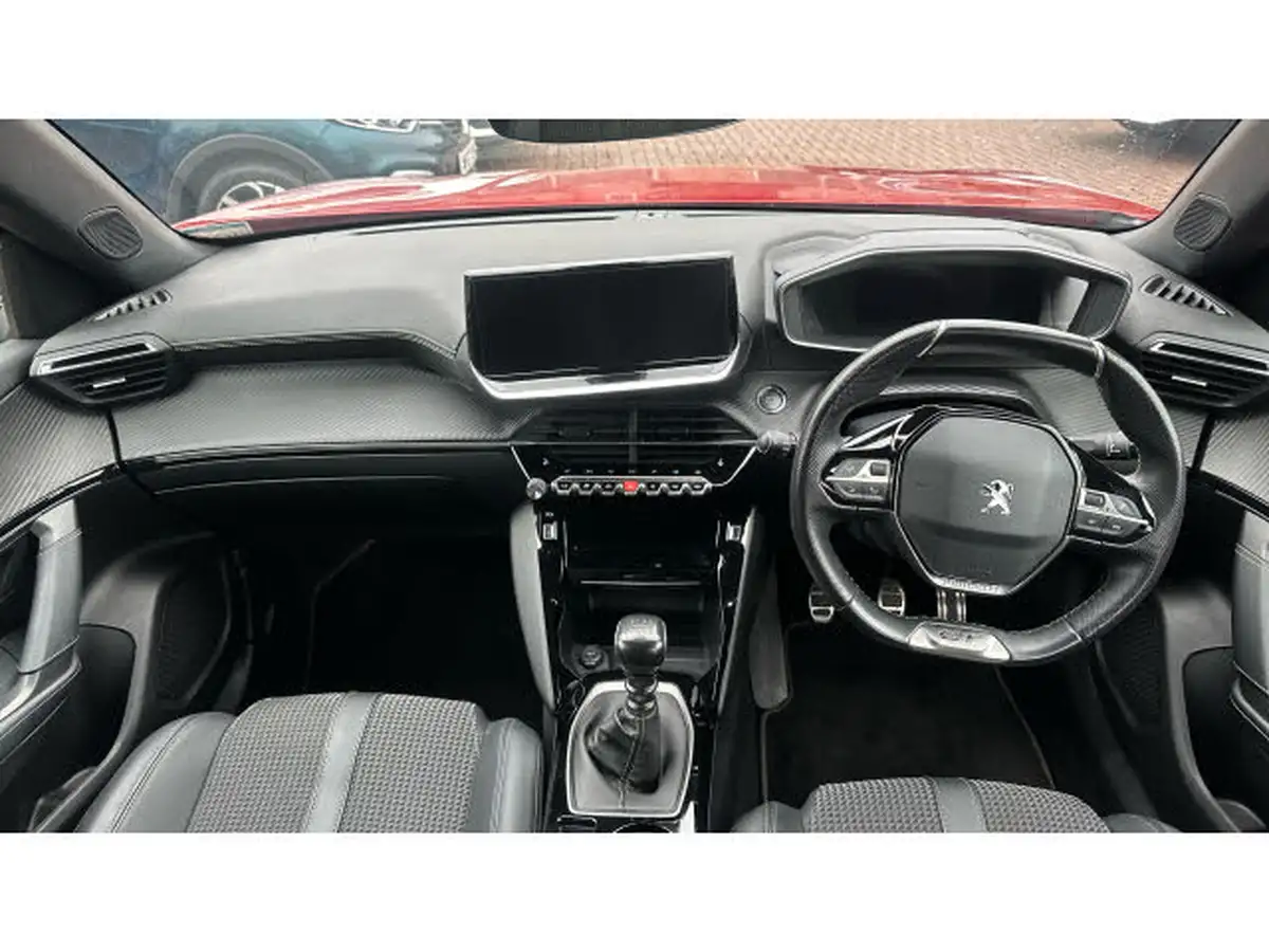 2021-peugeot-2008-suv-12-puretech-gt-big-9