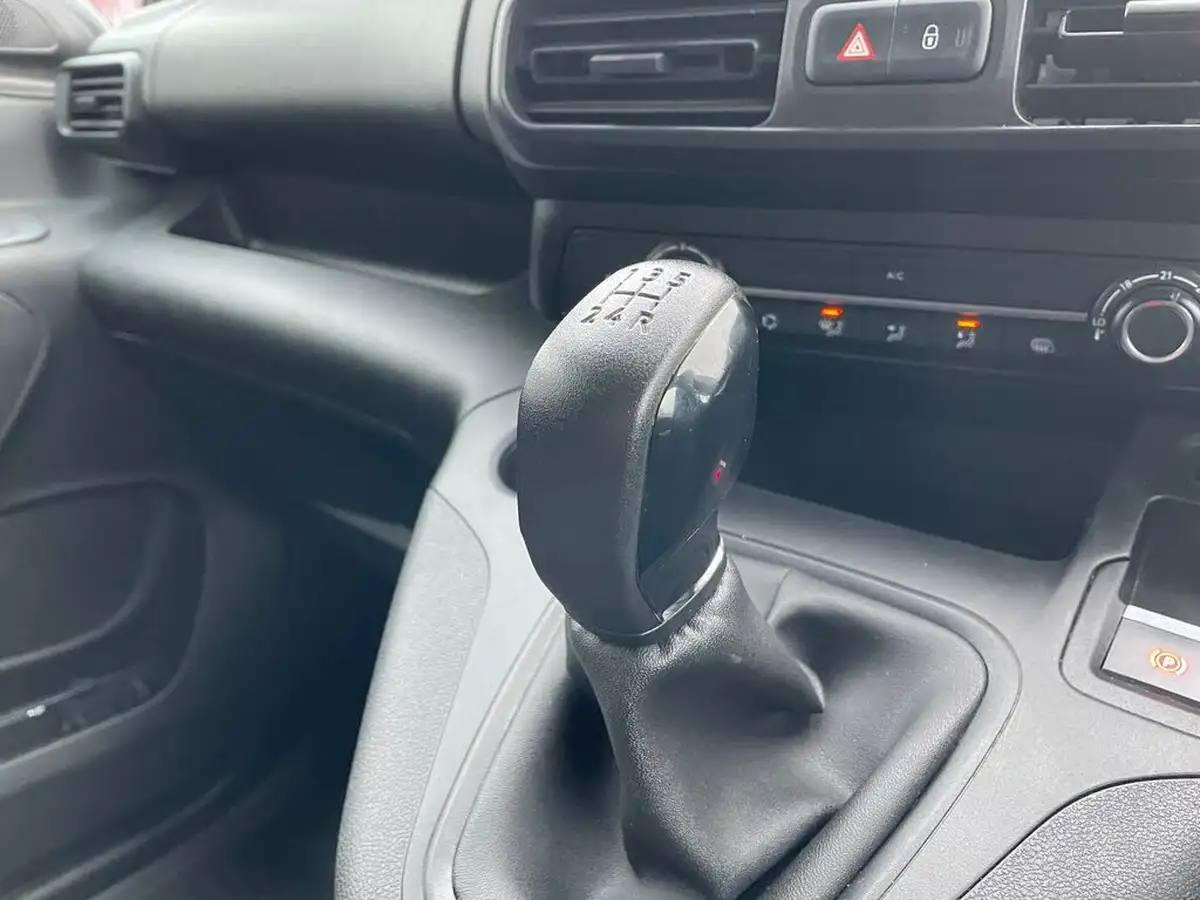2021-citroen-berlingo-15bluehdi-650-enterprise-pro-big-28