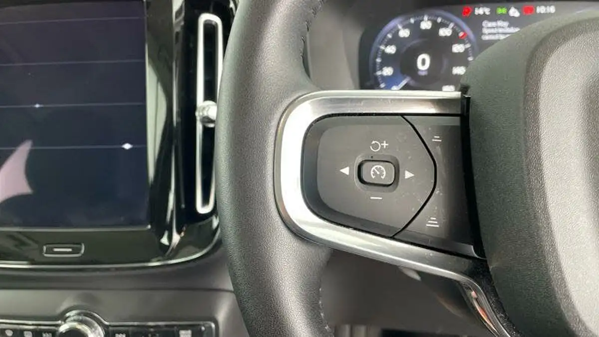 2021-volvo-xc40-20-b4-inscription-pro-194bhp-auto-big-22