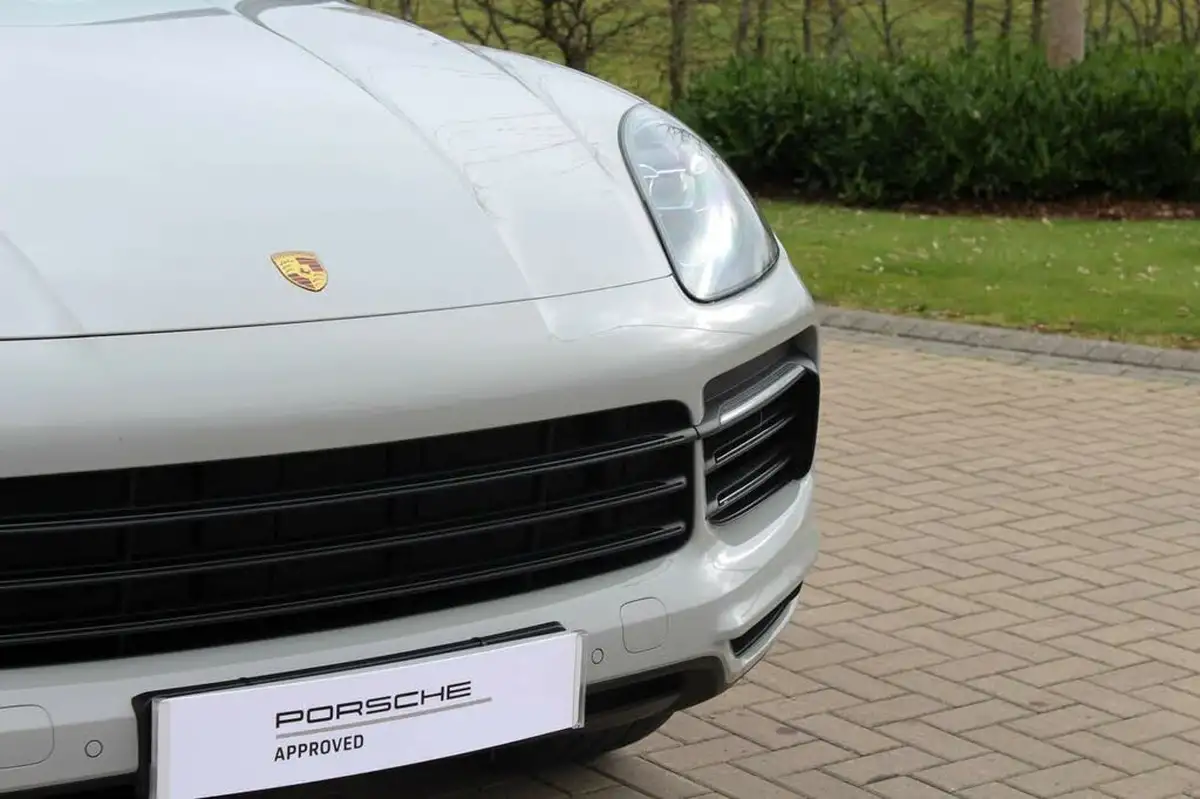 2021-porsche-cayenne-30-v6-e-hybrid-462ps-station-wagon-big-12