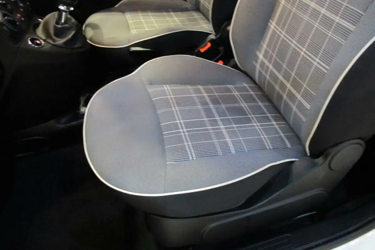 2021-fiat-500-10-lounge-big-36