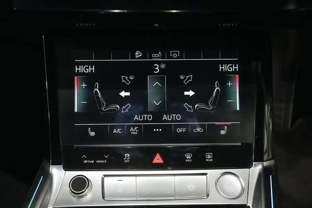 2020-audi-e-tron-50e-s-line-station-wagon-big-50