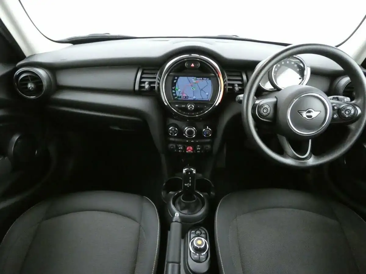2021-mini-cooper-15-one-classic-series-ii-5d-auto-big-16