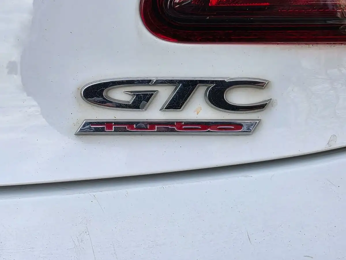 2013-vauxhall-astra-gtc-16-sri-180ps-big-32