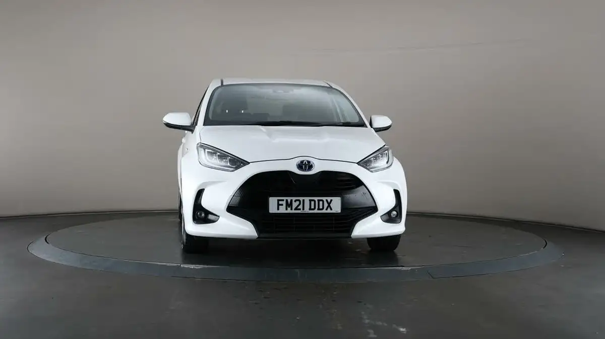 2021-toyota-yaris-15-vvt-i-design-big-46