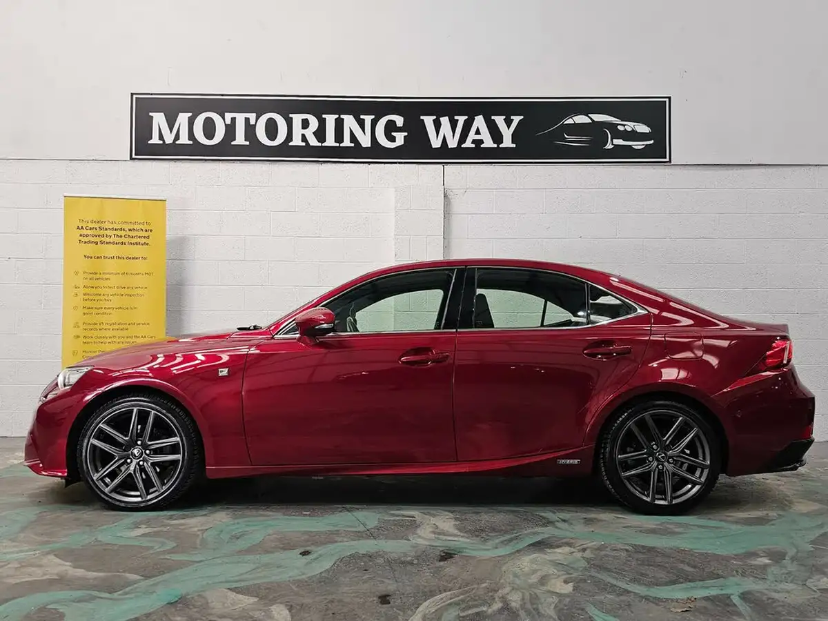 2014-lexus-is-300h-25-f-sport-big-26