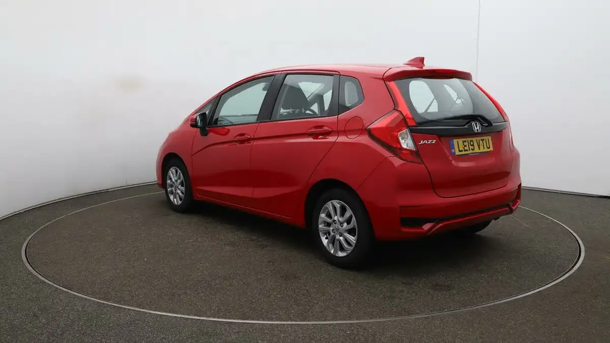 2019-honda-jazz-13-i-vtec-se-big-57
