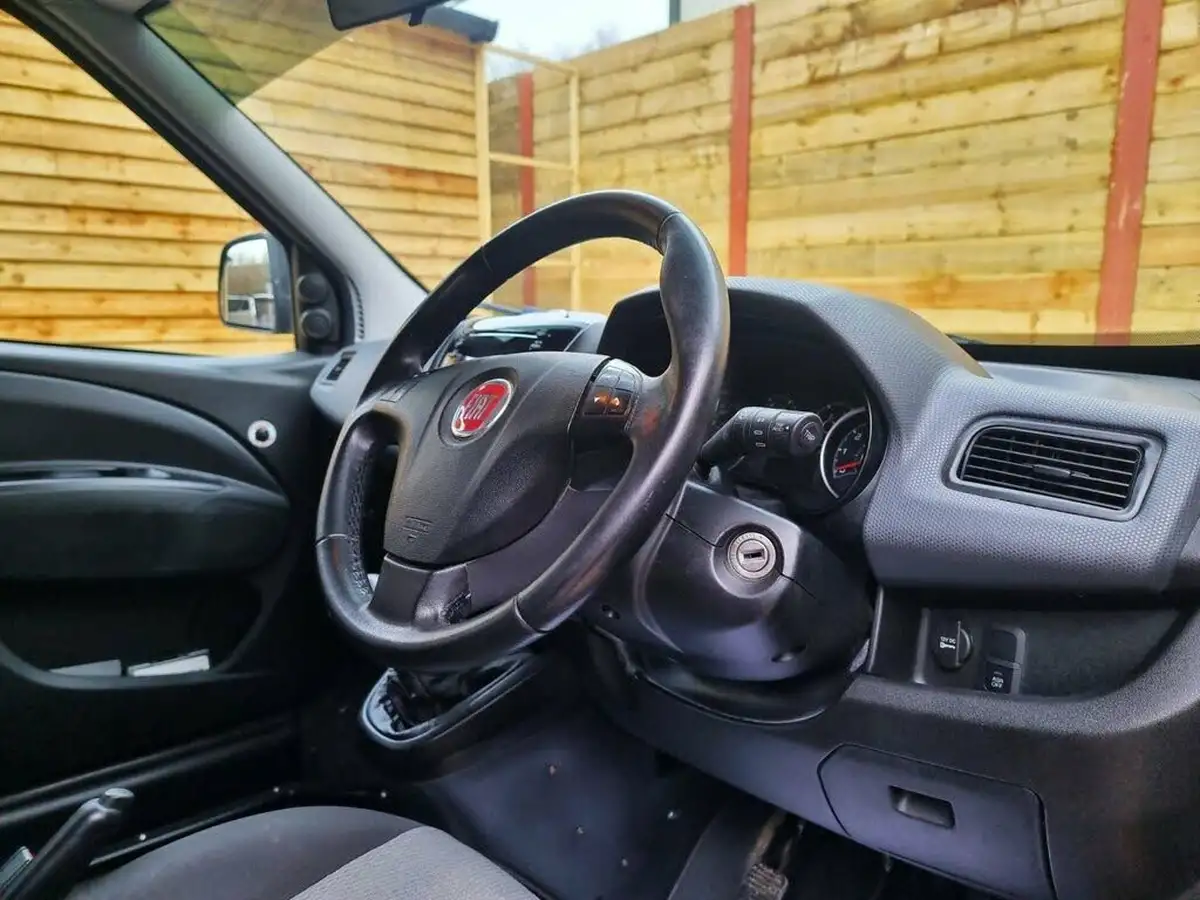 2018-fiat-doblo-16multijet-lounge-120bhp-big-16