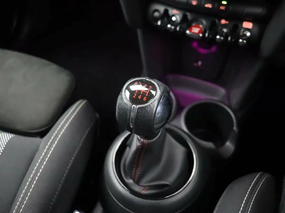 2020-mini-cooper-15-cooper-sport-hatchback-5d-big-32
