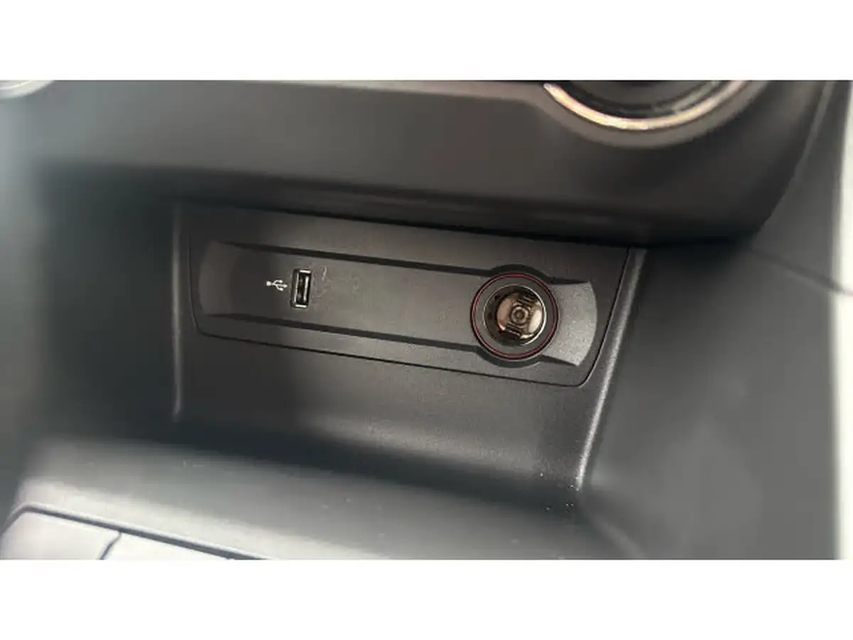 2019-mg-zs-suv-10t-gdi-exclusive-111ps-big-30