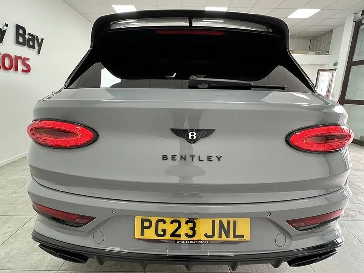 2023-bentley-bentayga-40-v8-s-big-3