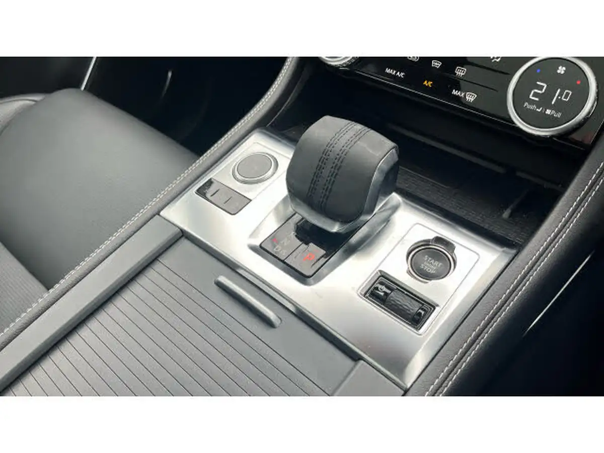 2024-jaguar-f-pace-20-d200-r-dynamic-hse-black-big-23