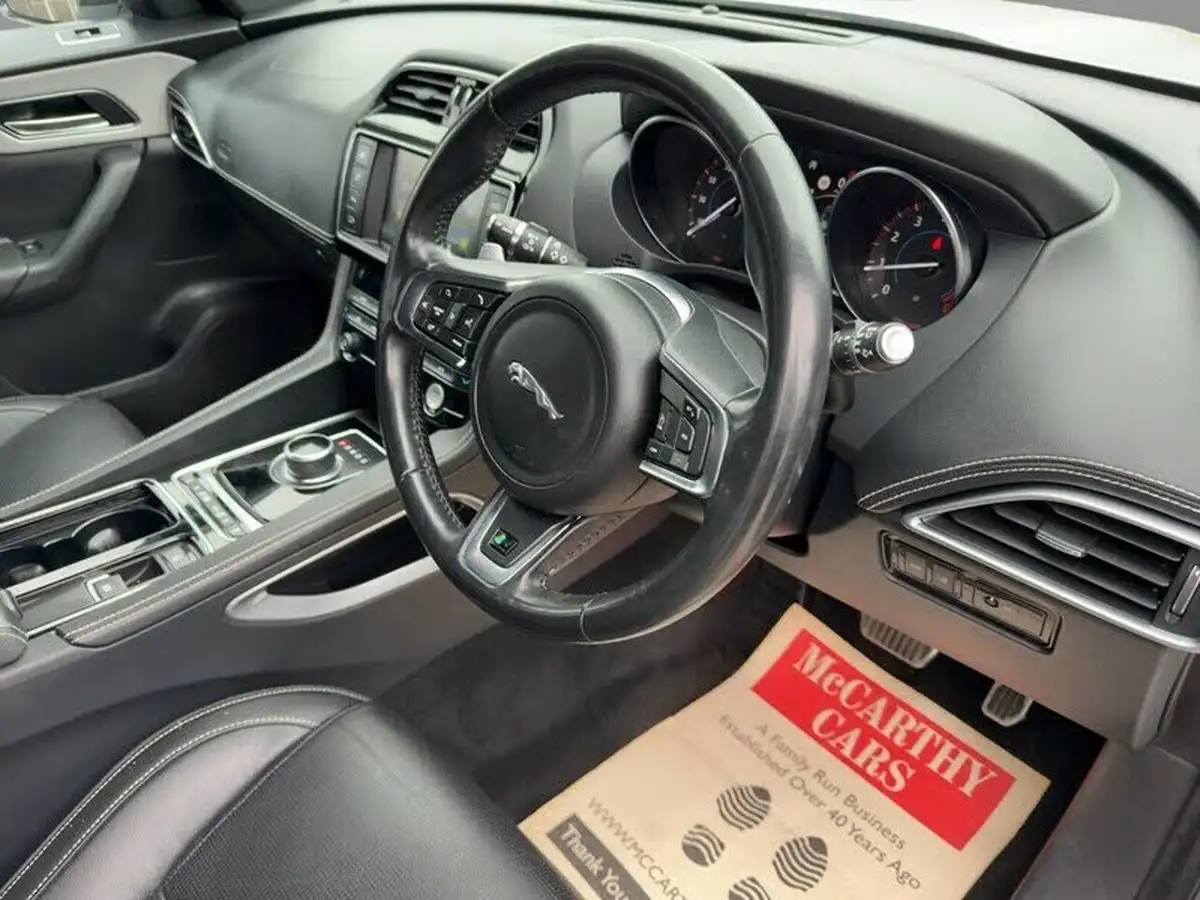 2018-jaguar-f-pace-20i-r-sport-250ps-awd-1997cc-big-14