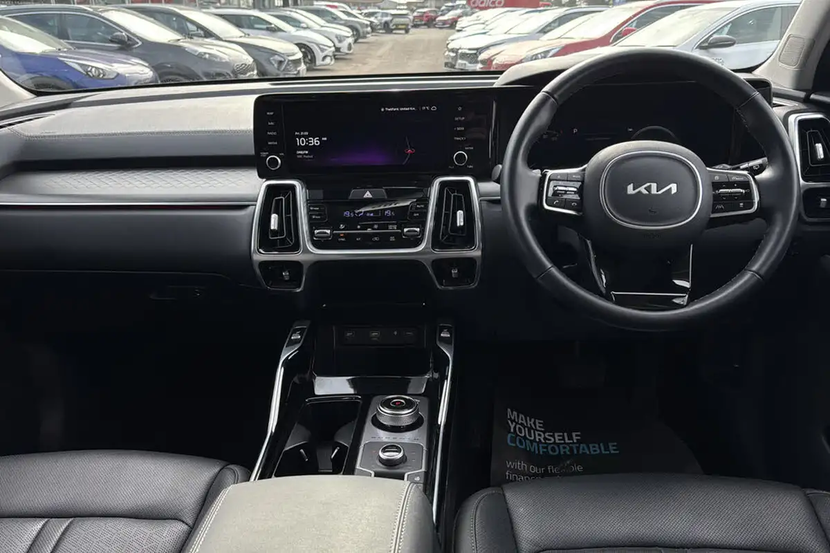 2022-kia-sorento-16-t-gdi-3-226bhp-hev-big-7