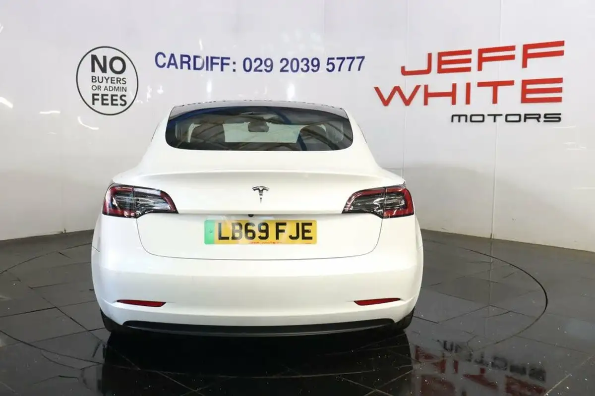 2019-tesla-model-3-e-standard-plus-big-3