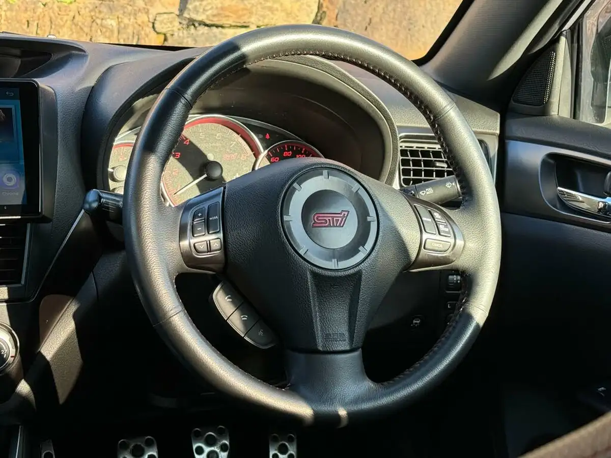 2012-subaru-wrx-25-sti-type-uk-saloon-4d-big-26