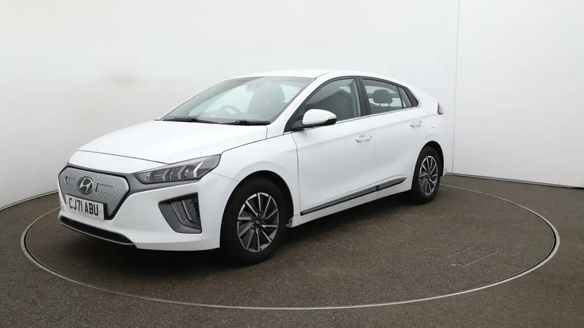 2022-hyundai-ioniq-e-premium-electric-big-61