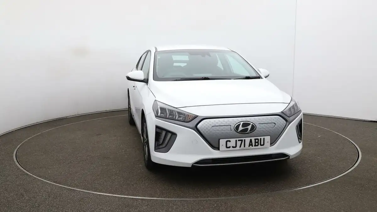 2022-hyundai-ioniq-e-premium-electric-big-33
