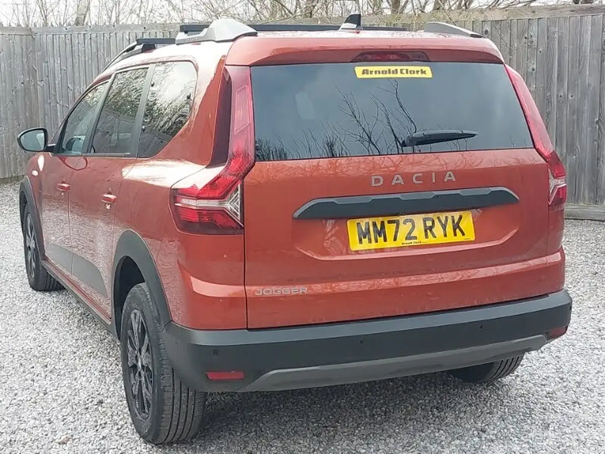 2022-dacia-jogger-10-tce-extreme-se-big-1