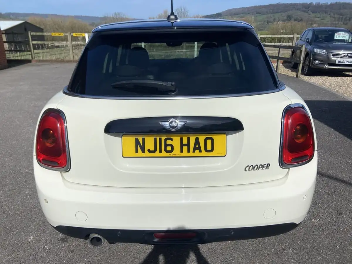 2016-mini-cooper-15-cooper-ss-hatchback-5d-big-4