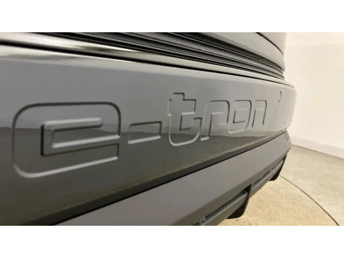 2024-audi-q4-e-tron-45e-black-edition-sportback-auto-big-37