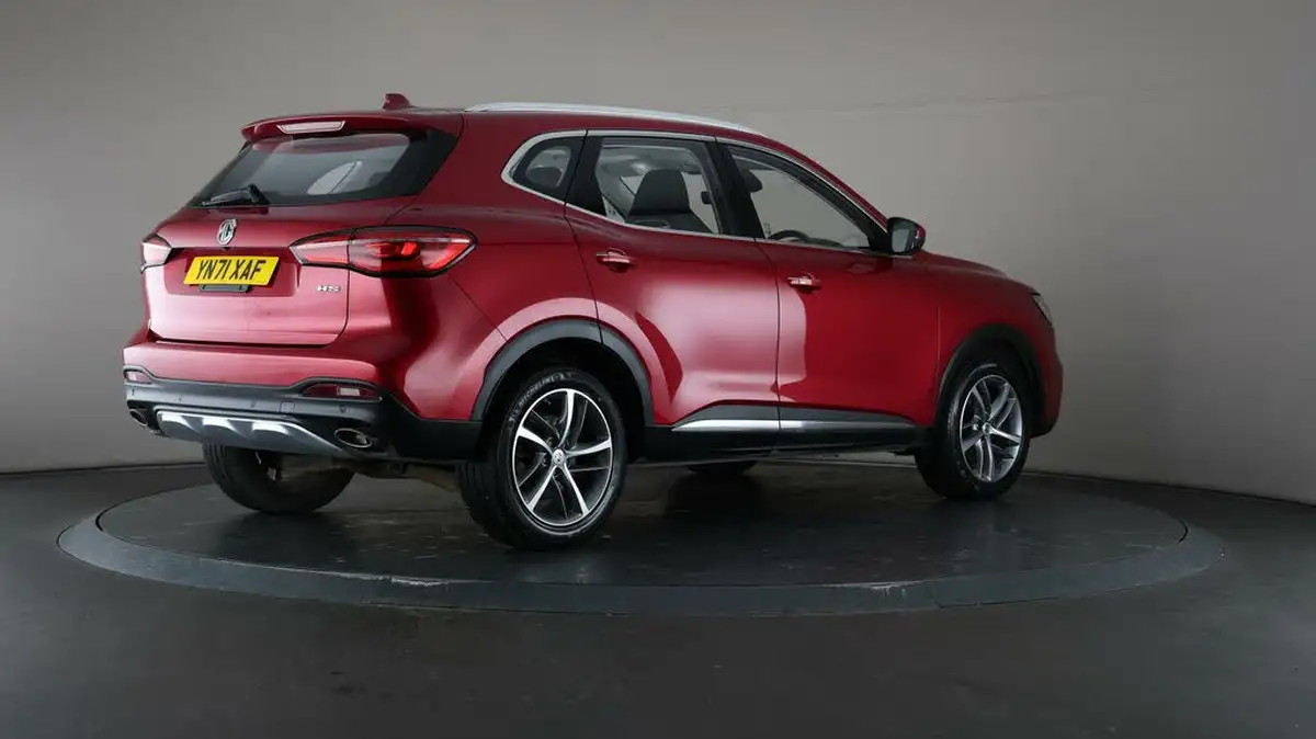 2021-mg-hs-15t-gdi-exclusive-162ps-big-7