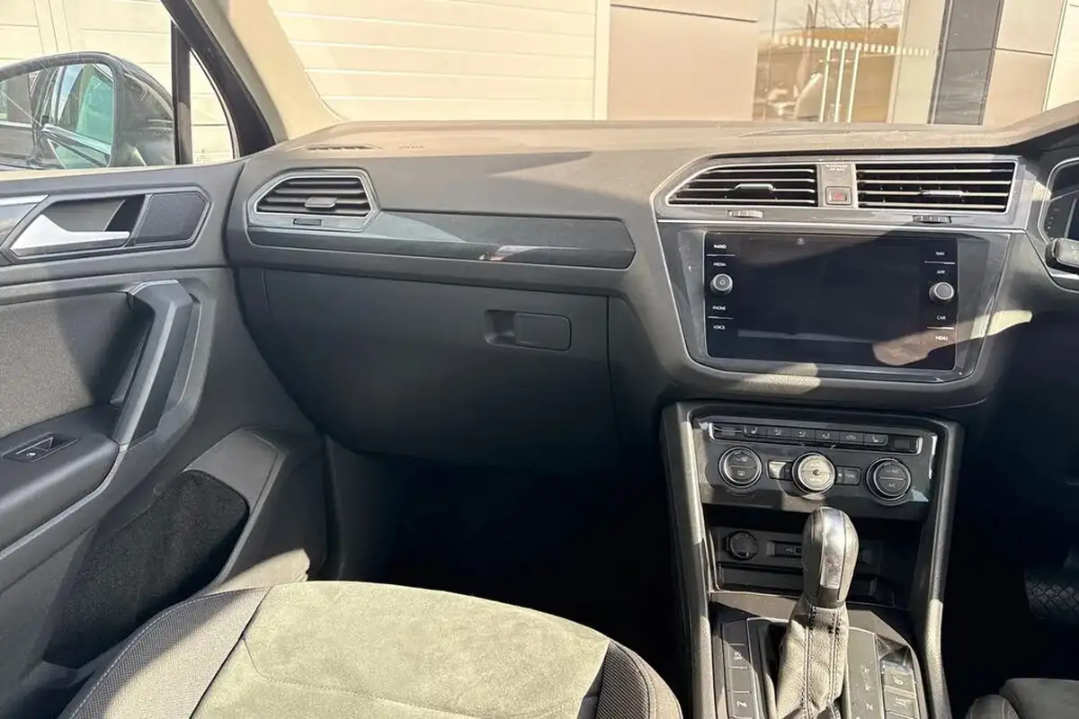 2020-volkswagen-tiguan-20tdi-sel-190ps-4motion-dsg-big-19