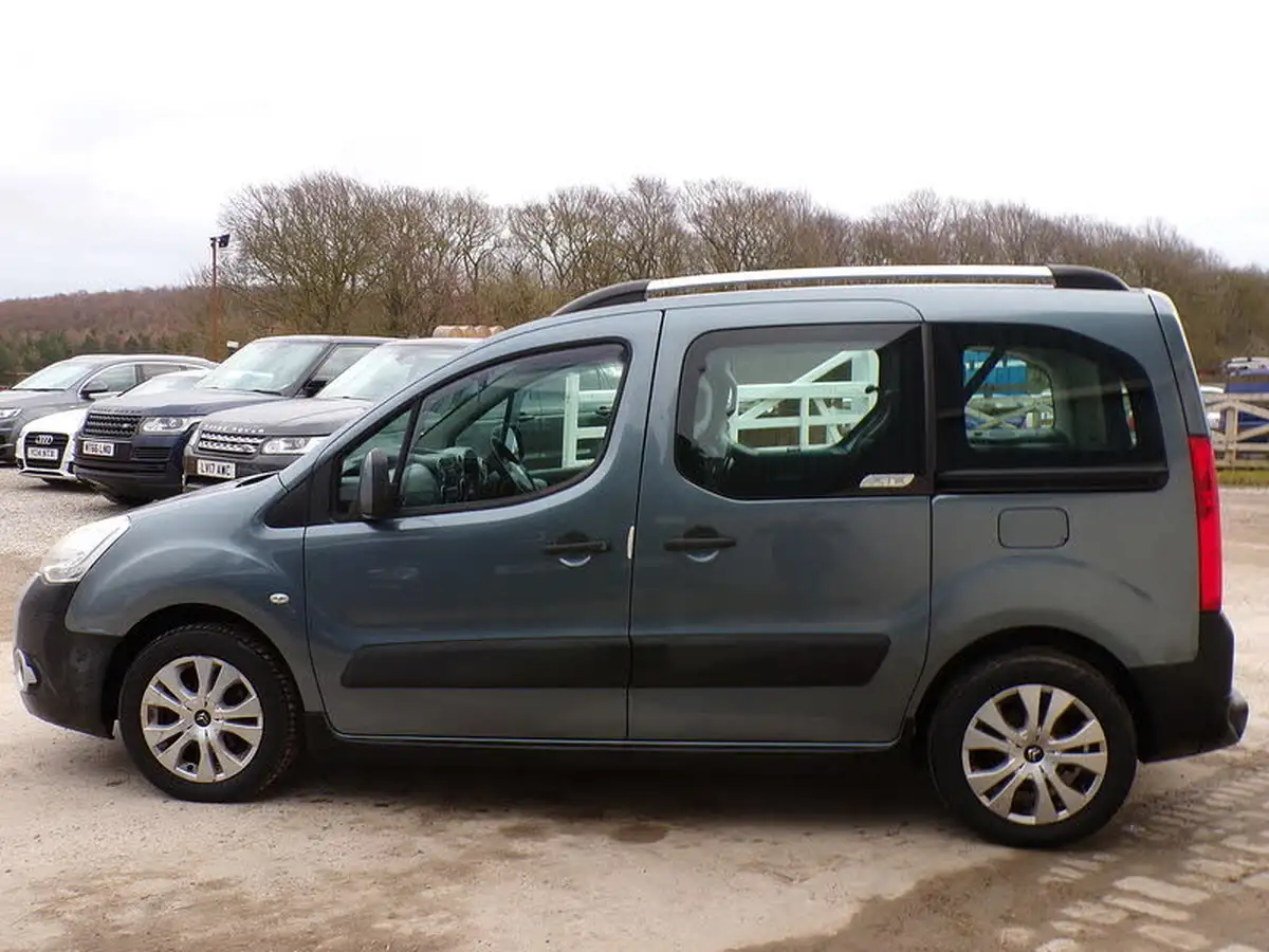 2012-citroen-berlingo-16td-xtr-110ps-big-4