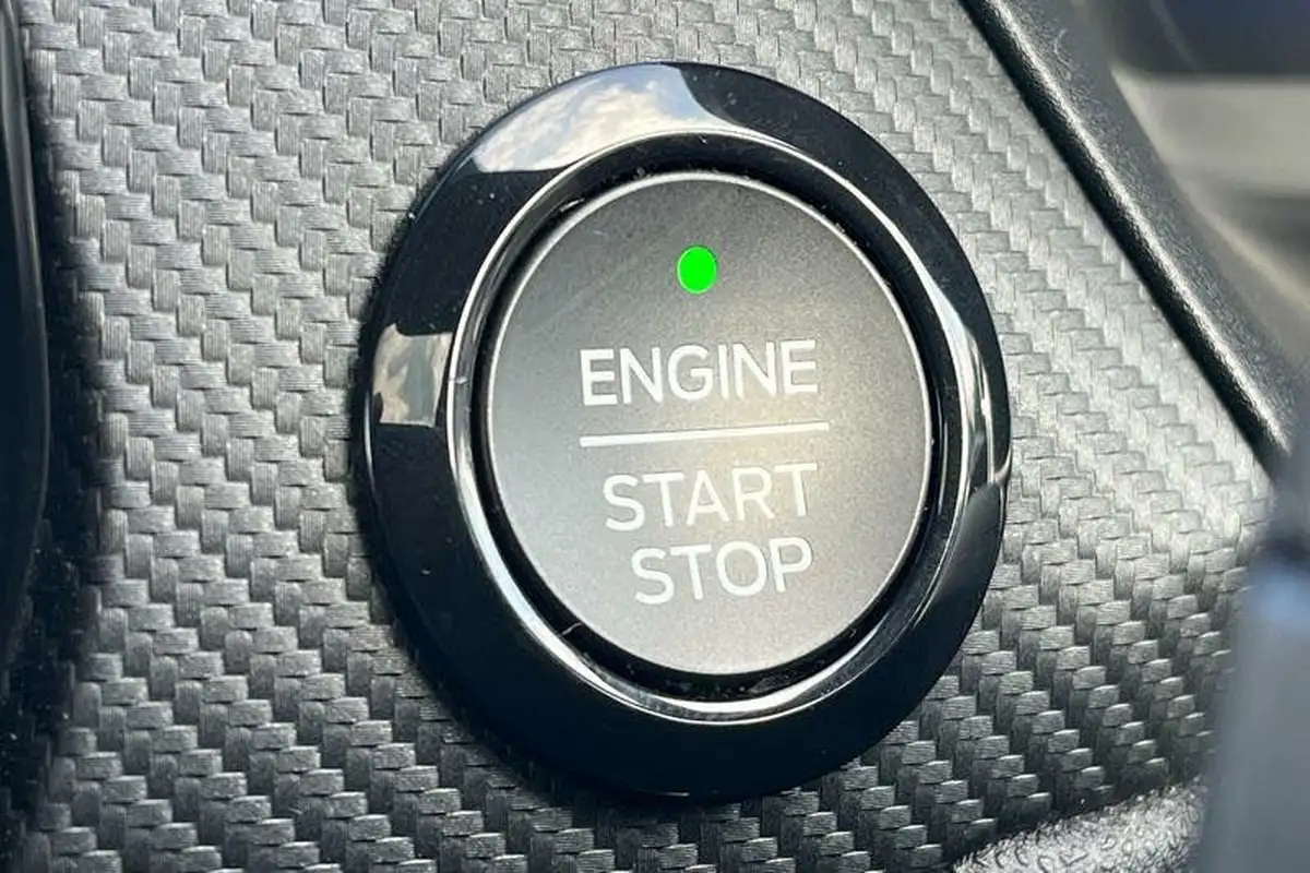 2022-ford-fiesta-10t-st-line-vignale-125ps-hybrid-mhev-5d-big-23