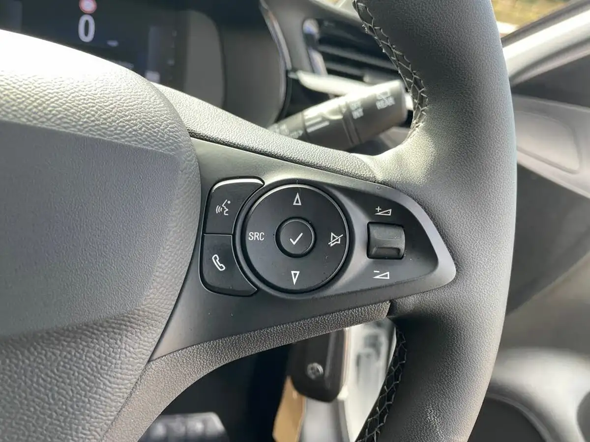 2024-vauxhall-corsa-12-turbo-gs-100ps-big-16